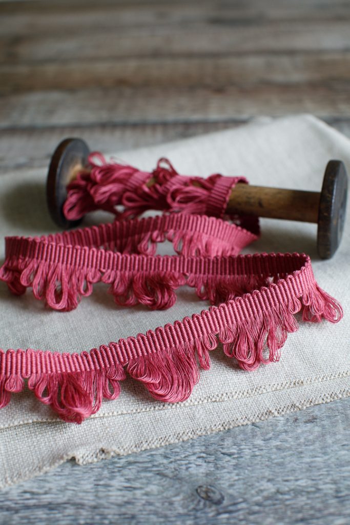 Heather Pinks Fan Edge Trimming